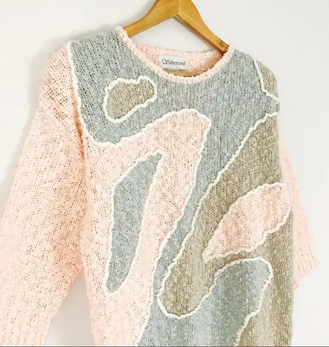 Vintage Abstract Motif Bouclé Knit Sweater | Size M/L White Size L