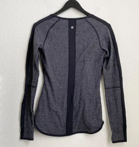Lululemon Runder Under Reversible Long Sleeve in Mini Check Pique Black Heathered Black Size 8 - Image 10
