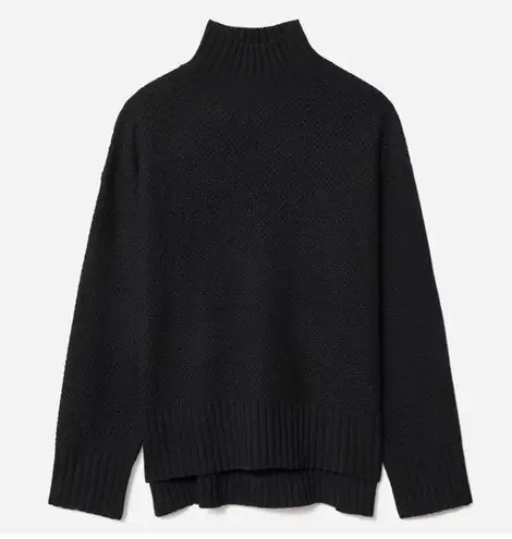 Everlane  The Stroopwafel Cashmere Turtleneck Sweater in Black