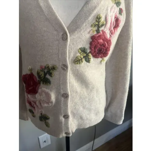 Garnet Hill Crewel Floral Embrodiered Cardigan 100% Wool Medium