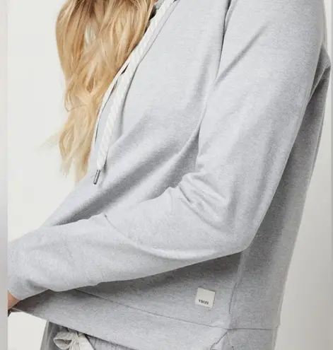 Vuori 🛑SOLD🛑 HALO ESSENTIAL HOODIE SIZE LARGE