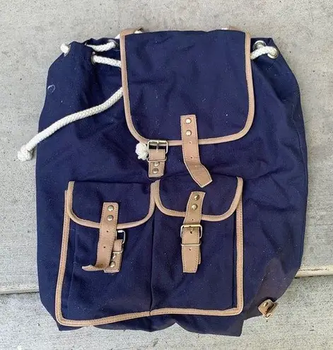 Drawstring backpack canvas material very nautical