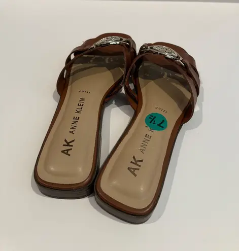 Anne Klein Eco Medallion Sandal (Women) size 7.5   New without tag , Box