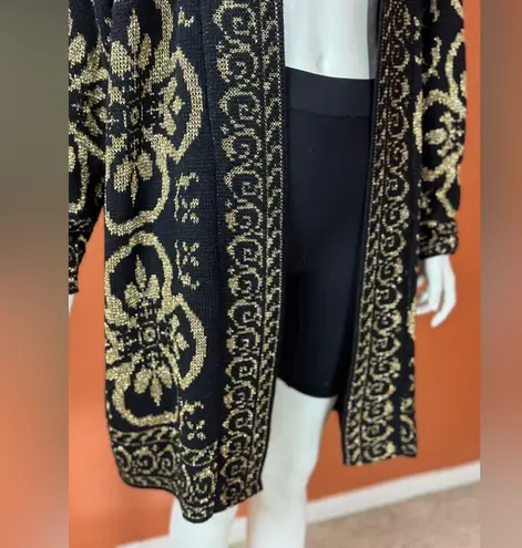 Distinctly Different Vintage Elegant Black and Gold Women's Sweater Size 47