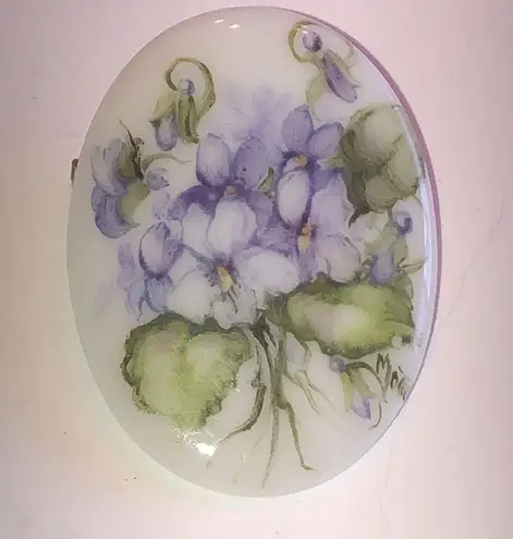 Donna L. Motto 1989 WV Hand Painted Floral Porcelain Brooch Purple