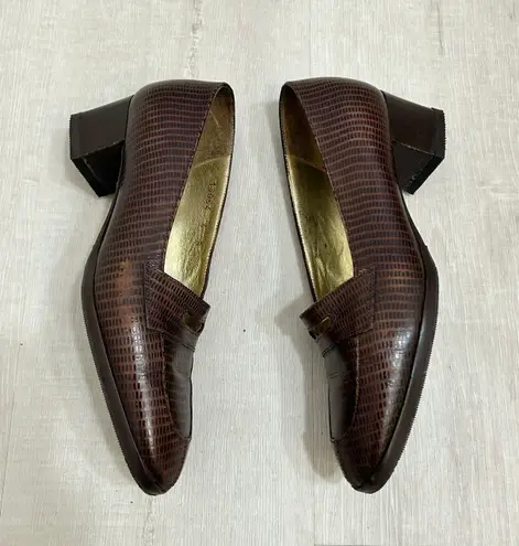 Bottega Veneta Vintage 80’s Brown Lizard-Embossed Leather Loafers