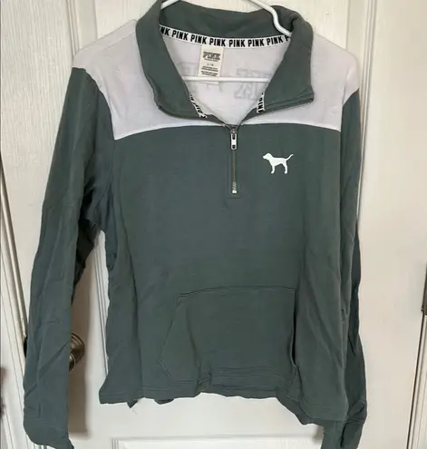 Victoria's Secret PINK Quarter