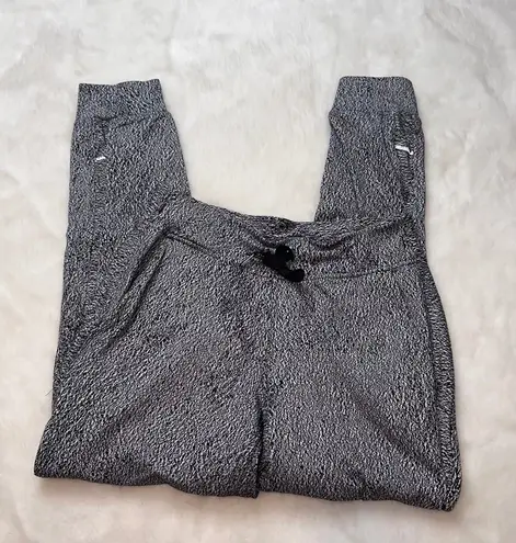 Lululemon Ready to Rulu Joggers in Heathered Raceway Grey / Black