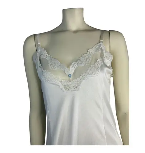 Vintage Melody Lingerie full slip with lace in white size 38 Size M