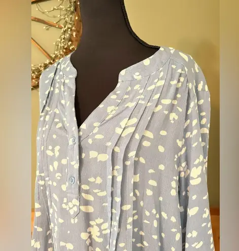 Monday Fun (Stitchfix) Kearney Henley Top NWT Women’s size M Blue Size M