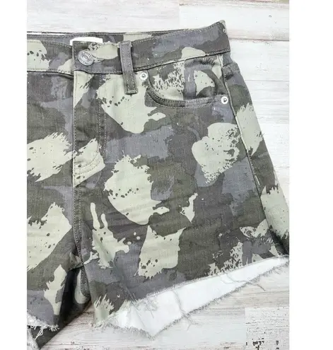 Hudson GRACIE Camouflage Pattern Frayed Hem Five Pocket Cutoff Shorts Size 27 Green