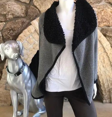 Double Zero  Black White Sherpa Collar Tie Front Sweater Women's Size Small