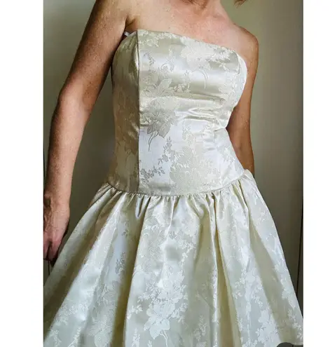 90s Cream Prom Dress Strapless Brocade Size M Fairy tale Coquette Ballerina Gold Size M