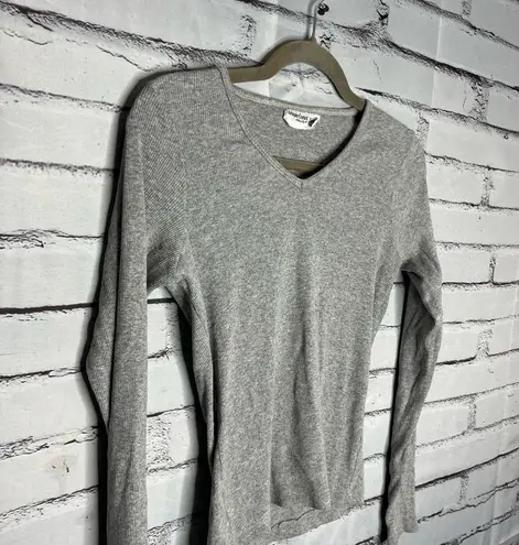 Newport News Vintage Y2K Gray Fitted Long Sleeve Ribbed Top V-Neck Shirt Size M
