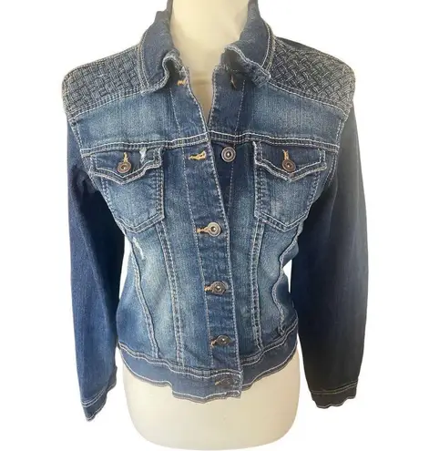 Rue 21  Distressed Medium Wash Denim Jacket Size Large (Junior)