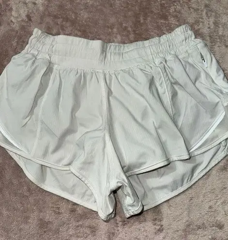 Lululemon  Women's Speed Up Lined Short Active White Size 4