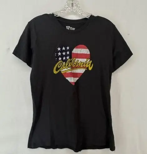 Cotton On T Bar x  California American Flag Heart T Shirt Woman’s Small Gray