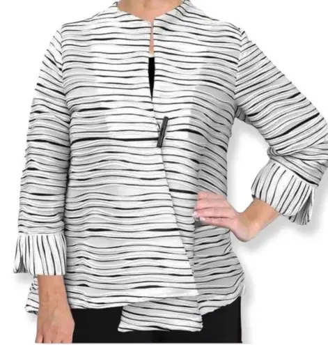 EUC IC by Connie K Ribbed Wave Stripe Jacket Top Lavender Black Size 1X