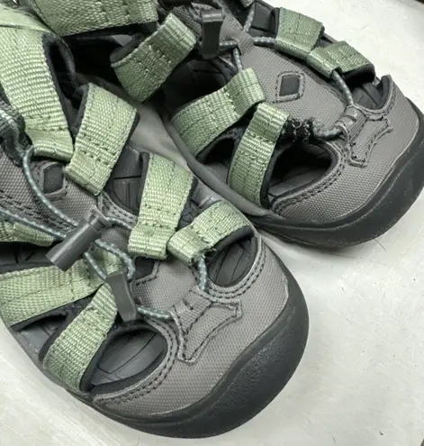 Nevados Women’s Sz 6 Newton Bump Closed Toe Sandals Shoes Gray Suede Hiking Raft Green