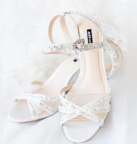 Alex Marie Kandis Heel