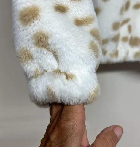 Nine West Snow Leopard Faux Fur Hooded Zip up Jacket