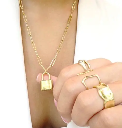 Lock Paper Clip Link Chain Necklace