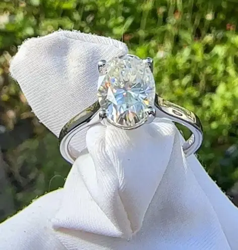 Certified 2.5ct Oval cut moissanite D VVS1 S925 sterling silver engagement ring7