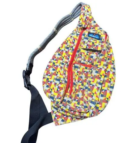 KAVU Rope Sling Bag With Geometric Pattern & Adjustable Strap Purse 17" x 11"