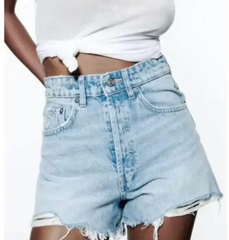 ZARA  Light Blue High Rise Distressed Denim Shorts 10