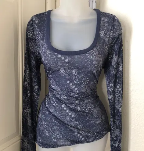 2000s y2k Long sleeve scoop deep neck slink top long sleeve Size L