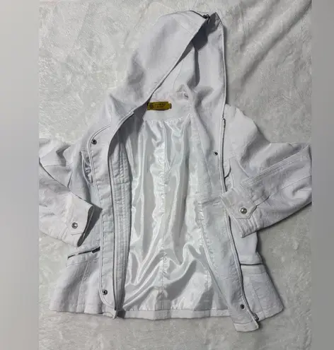 Phoebe Couture Phoebe White Utility Jacket with Hooded Collar and Textured Material