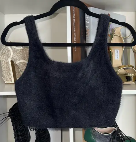 Babaton Aritzia Fuzzy Knit Cropped Tank Top Navy Scoop Neck Womens Medium EUC