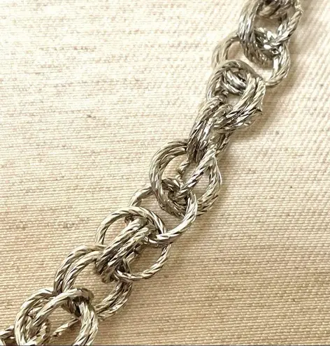 Silver tone chain link necklace