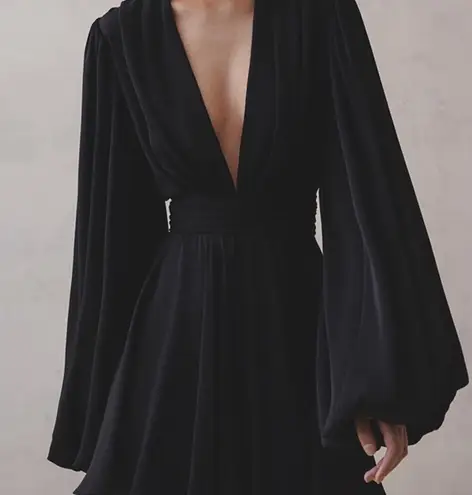 Commense Chiffon Low Cut V