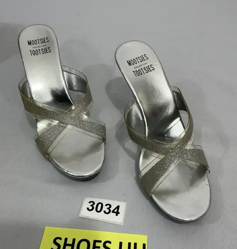 Mootsies Tootsies Womans Size 9 Silver 2 Band Slip On Open Toe Slide Sandals