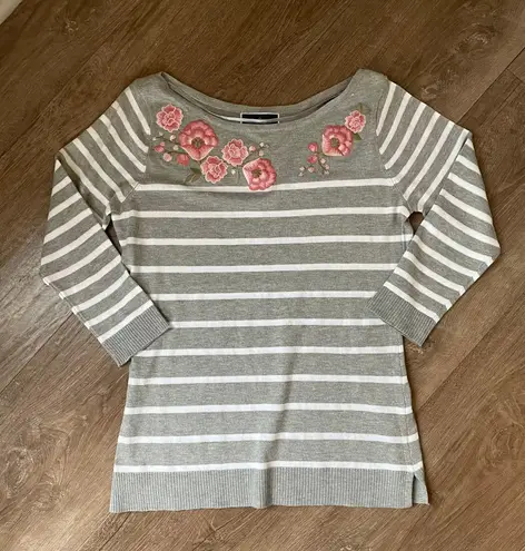 Karen Scott 3/4 sleeve striped sweater embroidered women’s size small NEW