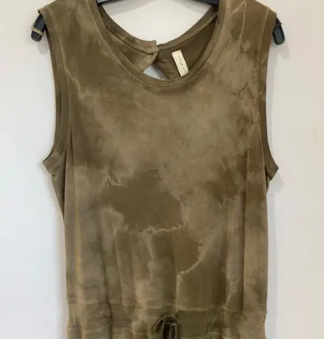 Raquel Allegra Jersey Shortsleeve Jumpsuit in Army Green Size 0 = US XS