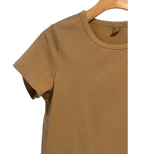 Dazy T Shirt Womens L Brown Cropped Short Sleeve Tee Pullover Top Heart Logo NWT Size L