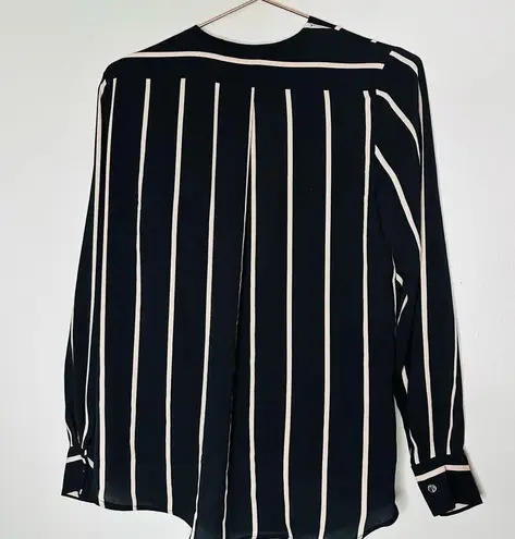 Slate + Willow Black White Pinstripe Long Sleeves Flowy High Low Blouse Size M