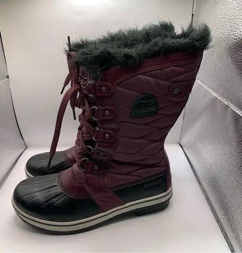 Sorel   Tofino II Boot women’s winter boots size US 6 purple black