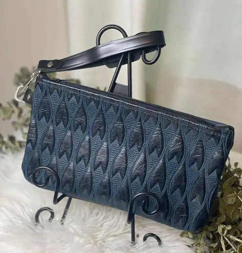 Boutique Blue And Black Heart Embossed Leather Wristlet