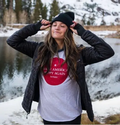 Be hippy Make America Hippy Again Graphic Tee Gray Size XS