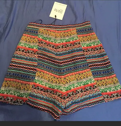 Dance & Marvel NWT high waisted patterned shorts high waist small