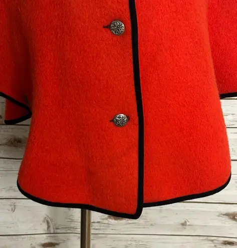 Vintage Carroll Reed red button