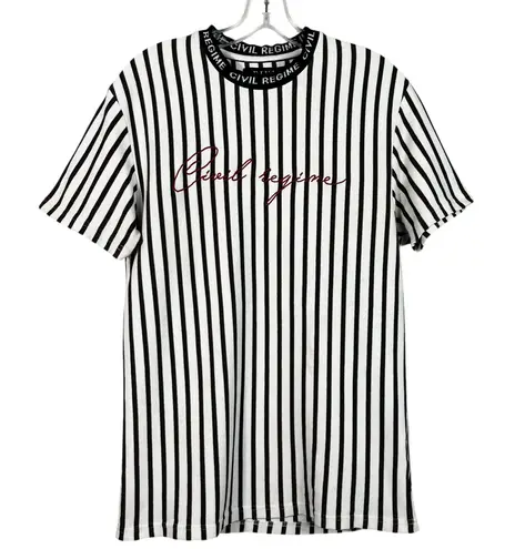 Civil Regime White Black Vertically Stripe Embroidered Script Logo T-Shirt Large
