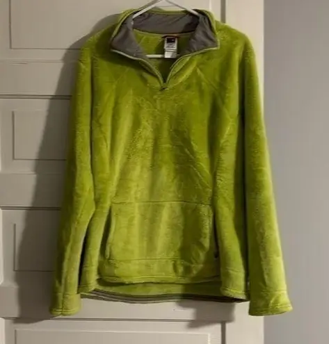 The North Face  Women’s Fleece Pullover—Lime Green