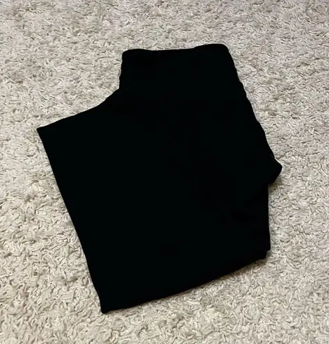 Lululemon  black cropped leggings size 10