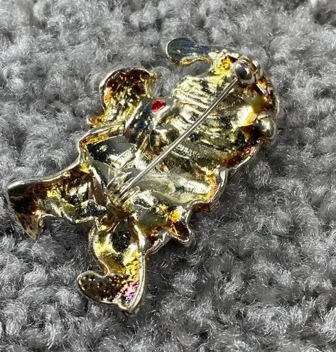 Christmas Santa Jewelry Pin Brooch Playing Horns Metal Glitter Enamel Paint