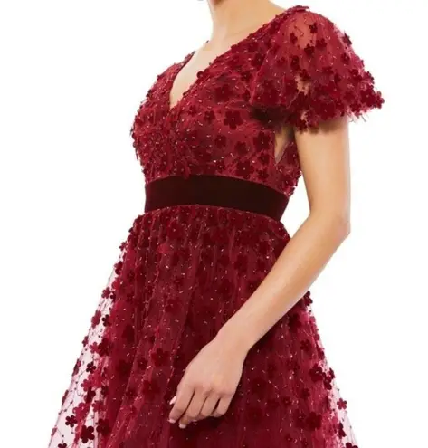 Mac Duggal Burgundy Floral Appliqué Flutter Sleeve Velvet Hem Midi Dress Size 16