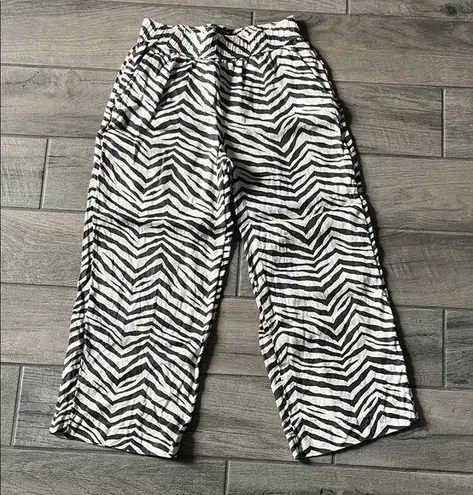 Tahari Black and White Wide Leg Jumpsuit